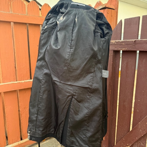 Classic Kenneth Cole Black belted trench coat - Picture 5 of 14